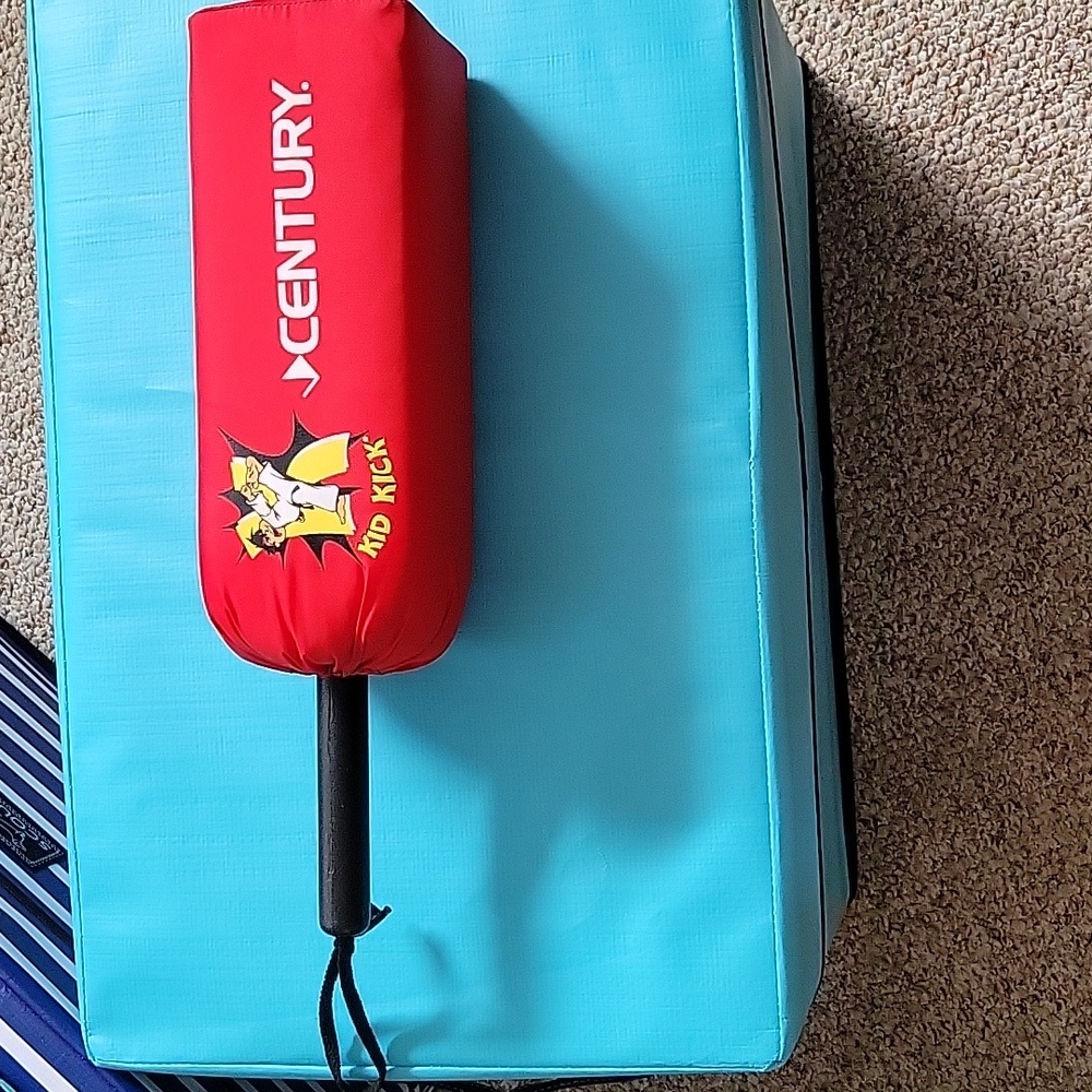 Century Kids Kick Blocker